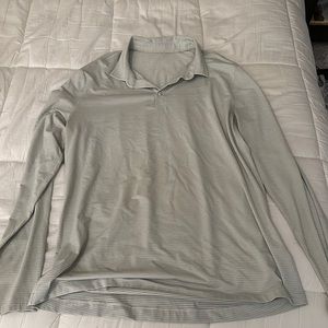 Men’s light blue lululemon long sleeve